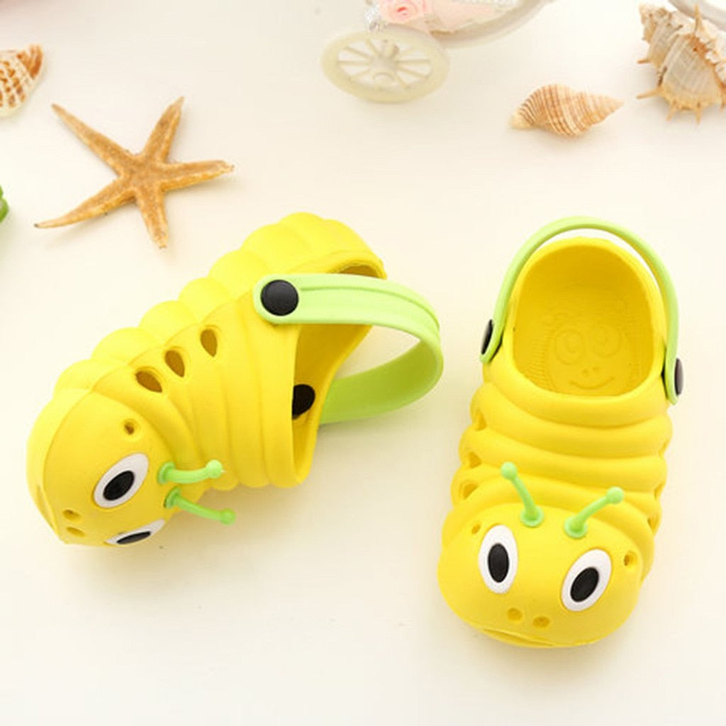 1 ano de idade crianças chinelos verão alta qualidade flip sapatos crianças jardim sapatos bonito dos desenhos animados caterpillar praia sandálias bebês